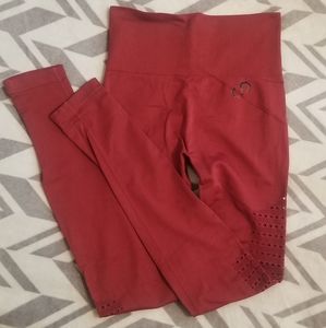 Curves n Combatboots M leggings